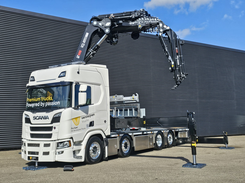 Scania R590 V8 / 8X2 / HIAB 1188 + JIB + WINCH - Camión caja abierta, Camión grúa: foto 3 Scania R590 V8 / 8X2 / HIAB 1188 + JIB + WINCH - Camión caja abierta, Camión grúa: foto 3