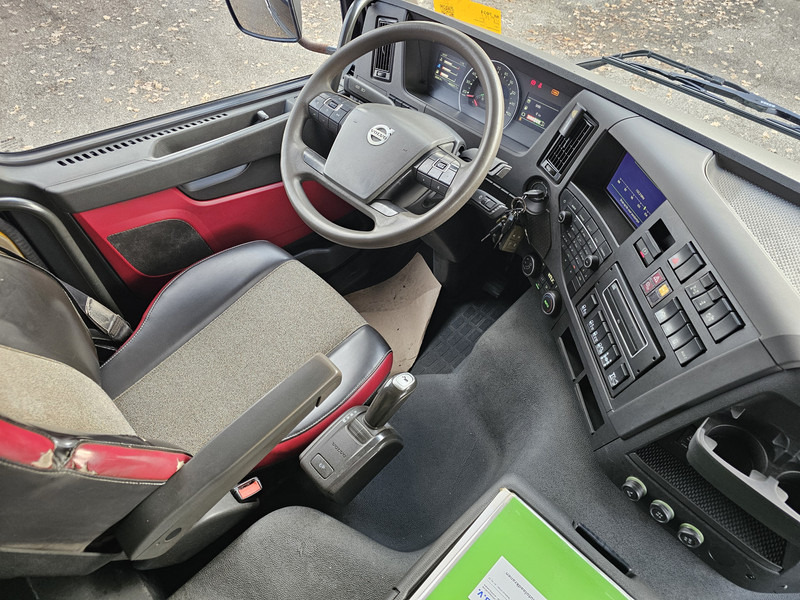 Camión multibasculante, Camión grúa Volvo FM 460 8x6 / PALFINGER EPSILON / HOOKLIFT: foto 14 Camión multibasculante, Camión grúa Volvo FM 460 8x6 / PALFINGER EPSILON / HOOKLIFT: foto 14