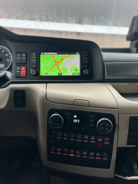 MAN 26.460 6X2 Retarder Klima Navigation guter Zust. MAN 26.460 6X2 Retarder Klima Navigation guter Zust. - Camión multibasculante: foto 4 MAN 26.460 6X2 Retarder Klima Navigation guter Zust. MAN 26.460 6X2 Retarder Klima Navigation guter Zust. - Camión multibasculante: foto 4