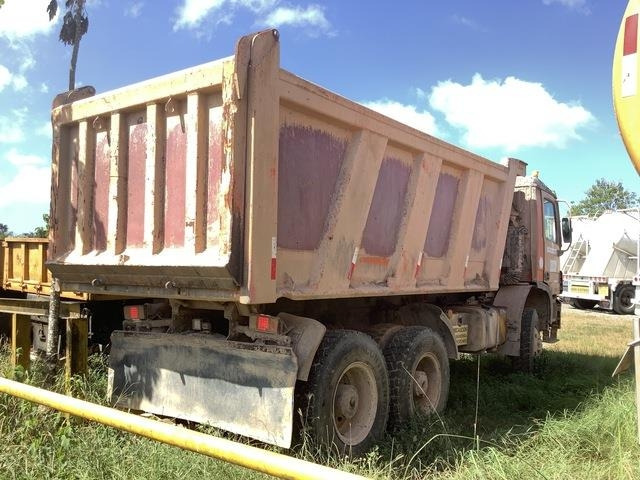 Mercedes-Benz ACTROS 3341 - Camión volquete: foto 3 Mercedes-Benz ACTROS 3341 - Camión volquete: foto 3