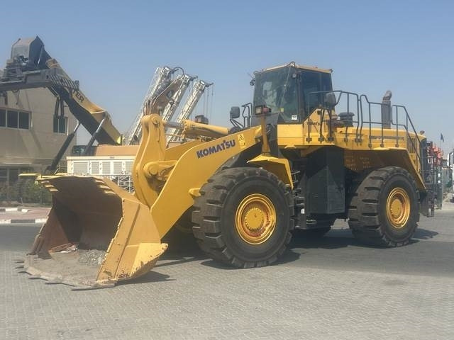 Komatsu WA600-6R - Cargadora de ruedas: foto 1 Komatsu WA600-6R - Cargadora de ruedas: foto 1