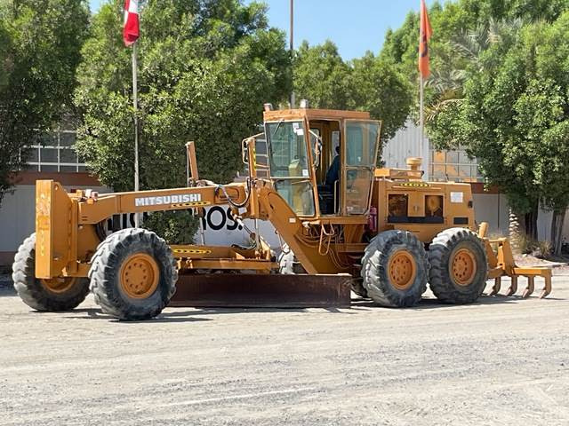 Mitsubishi MG730 - Grader: foto 1 Mitsubishi MG730 - Grader: foto 1