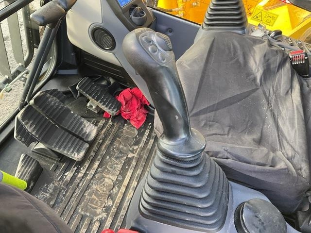 Excavadora de cadenas Komatsu HB365LC-3E0: foto 13