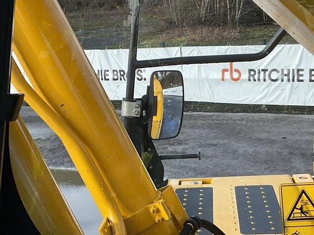 Excavadora de cadenas Komatsu HB365LC-3E0: foto 17