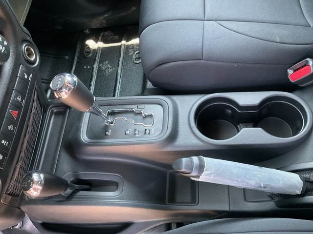 Coche Jeep Wrangler JK Command: foto 17
