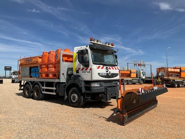 Renault Kerax 380DXI - Máquina quitanieve: foto 4 Renault Kerax 380DXI - Máquina quitanieve: foto 4