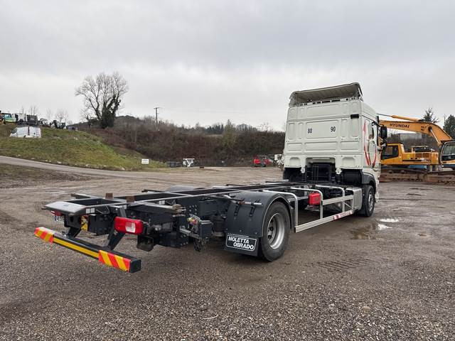 DAF XF450 - Camión portacontenedore/ Intercambiable: foto 3 DAF XF450 - Camión portacontenedore/ Intercambiable: foto 3