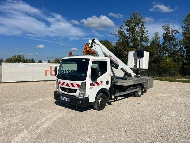 Renault Maxity 120DXI - Camión con plataforma elevadora: foto 1 Renault Maxity 120DXI - Camión con plataforma elevadora: foto 1
