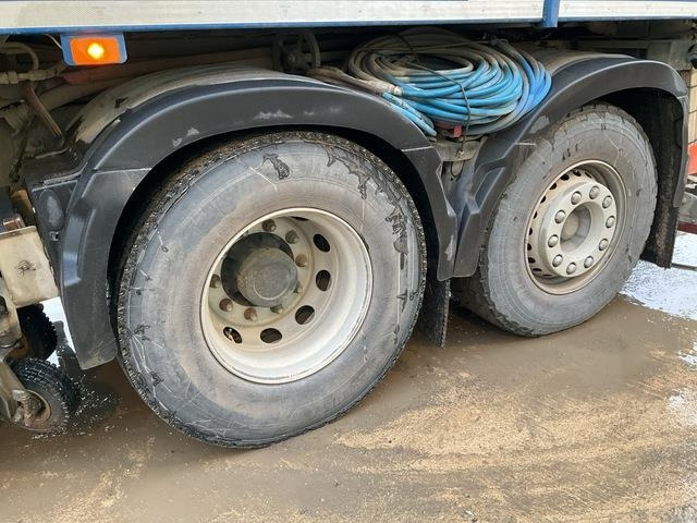 Barredora vial Volvo FH460: foto 22 Barredora vial Volvo FH460: foto 22