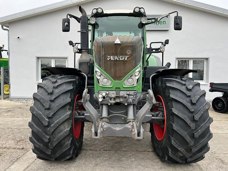 Fendt 824 Vario Profi Plus - Tractor: foto 3 Fendt 824 Vario Profi Plus - Tractor: foto 3