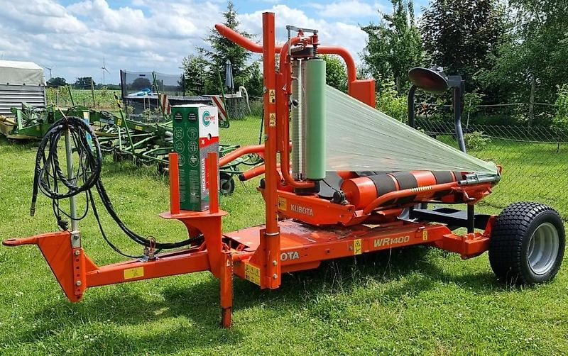 Kubota WR 1400 C - Encintadora de pacas: foto 1 Kubota WR 1400 C - Encintadora de pacas: foto 1