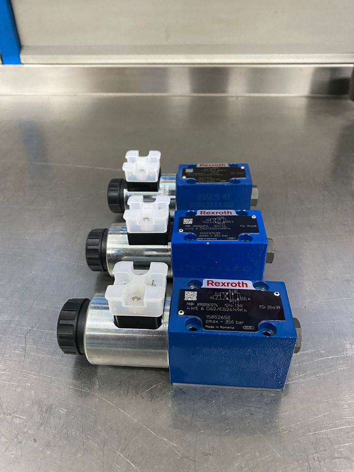 BOSCH / REXROTH R90056276 - Válvula hidráulica para Maquinaria de construcción: foto 1 BOSCH / REXROTH R90056276 - Válvula hidráulica para Maquinaria de construcción: foto 1