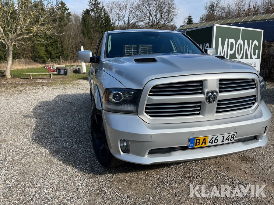 Pickup truck Dodge Ram 1500 Hemi V8 - Furgoneta: foto 5 Pickup truck Dodge Ram 1500 Hemi V8 - Furgoneta: foto 5
