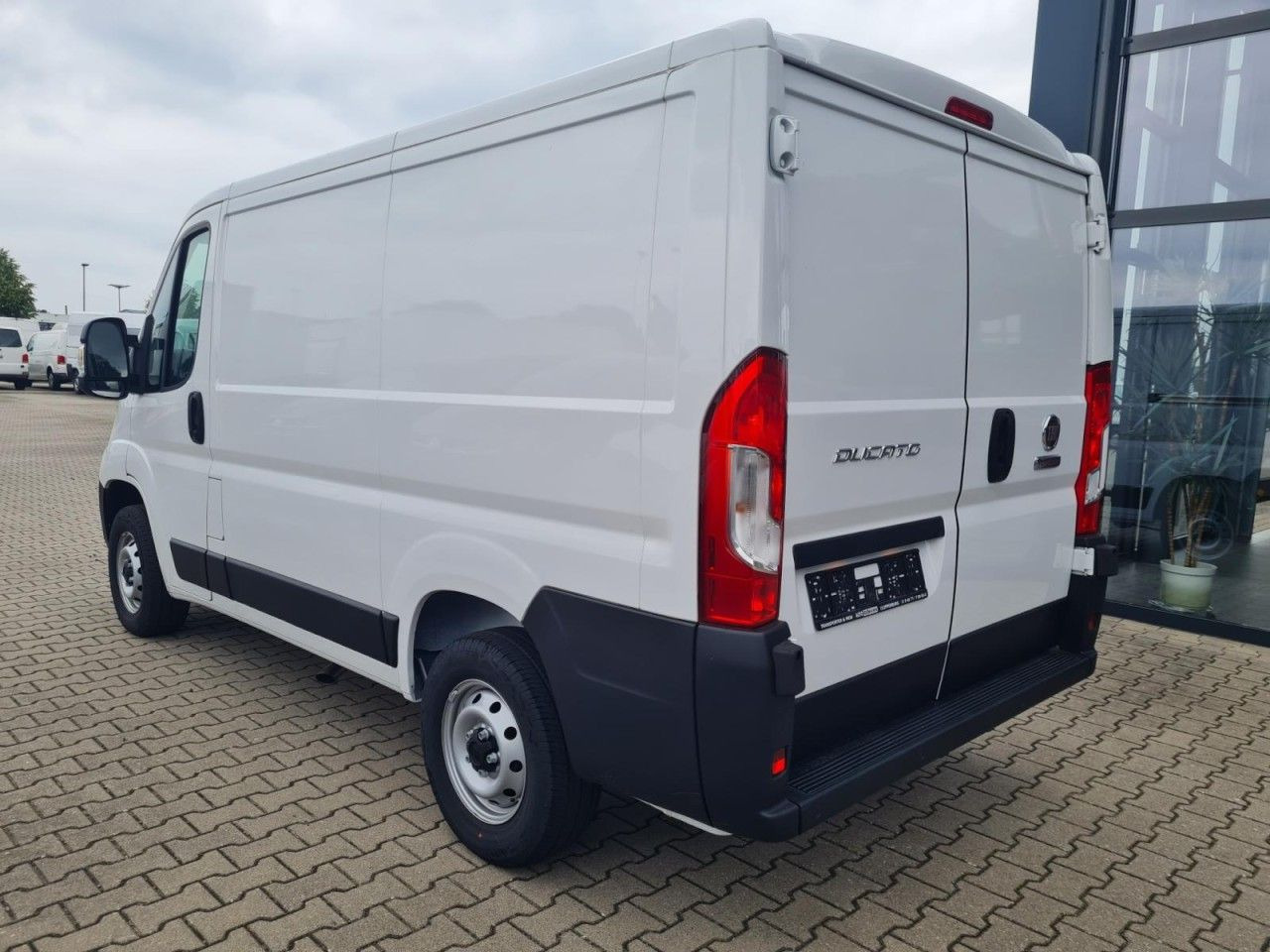 Furgoneta pequeña Fiat Ducato 30 Kasten L1H1 KLIMA PDC REGALE TEMPOMAT: foto 8