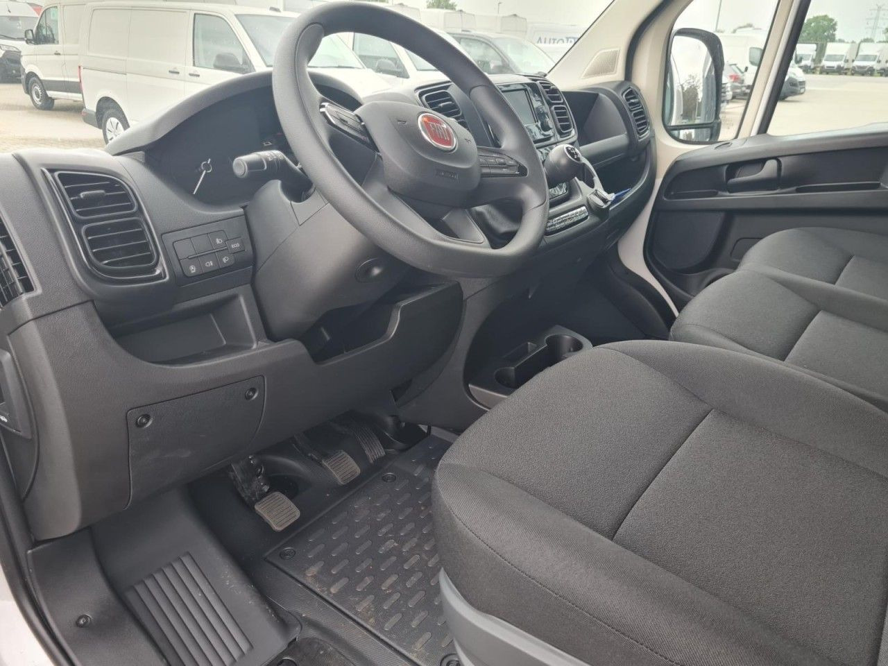 Furgoneta pequeña Fiat Ducato 30 Kasten L1H1 KLIMA PDC REGALE TEMPOMAT: foto 9
