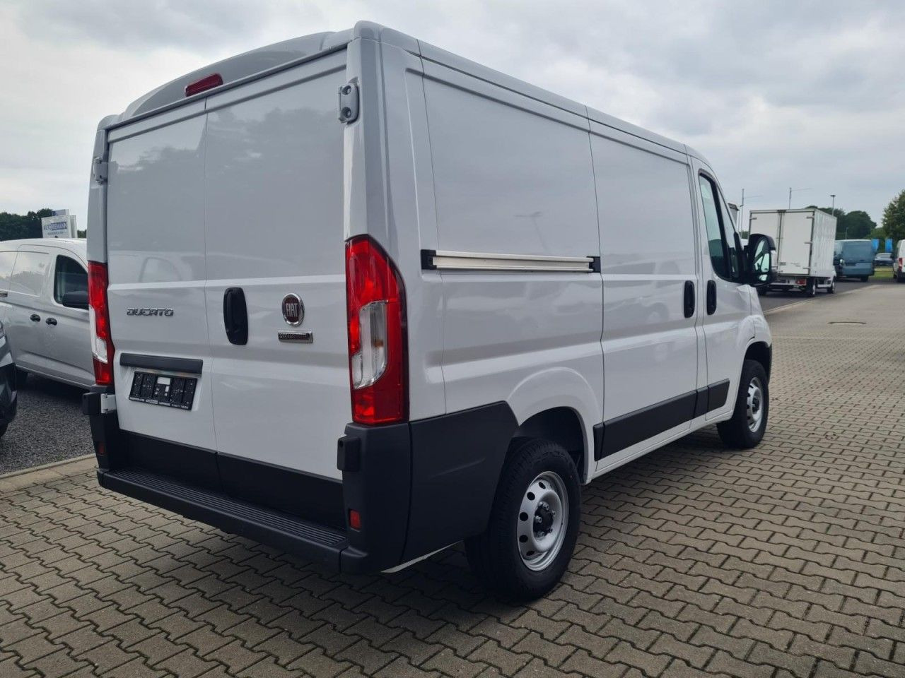 Furgoneta pequeña Fiat Ducato 30 Kasten L1H1 KLIMA PDC REGALE TEMPOMAT: foto 6