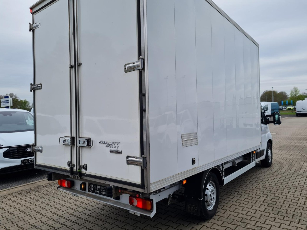 Fiat Ducato 35 Koffer 150 maxi Multijet Klima - Furgoneta caja cerrada: foto 4 Fiat Ducato 35 Koffer 150 maxi Multijet Klima - Furgoneta caja cerrada: foto 4