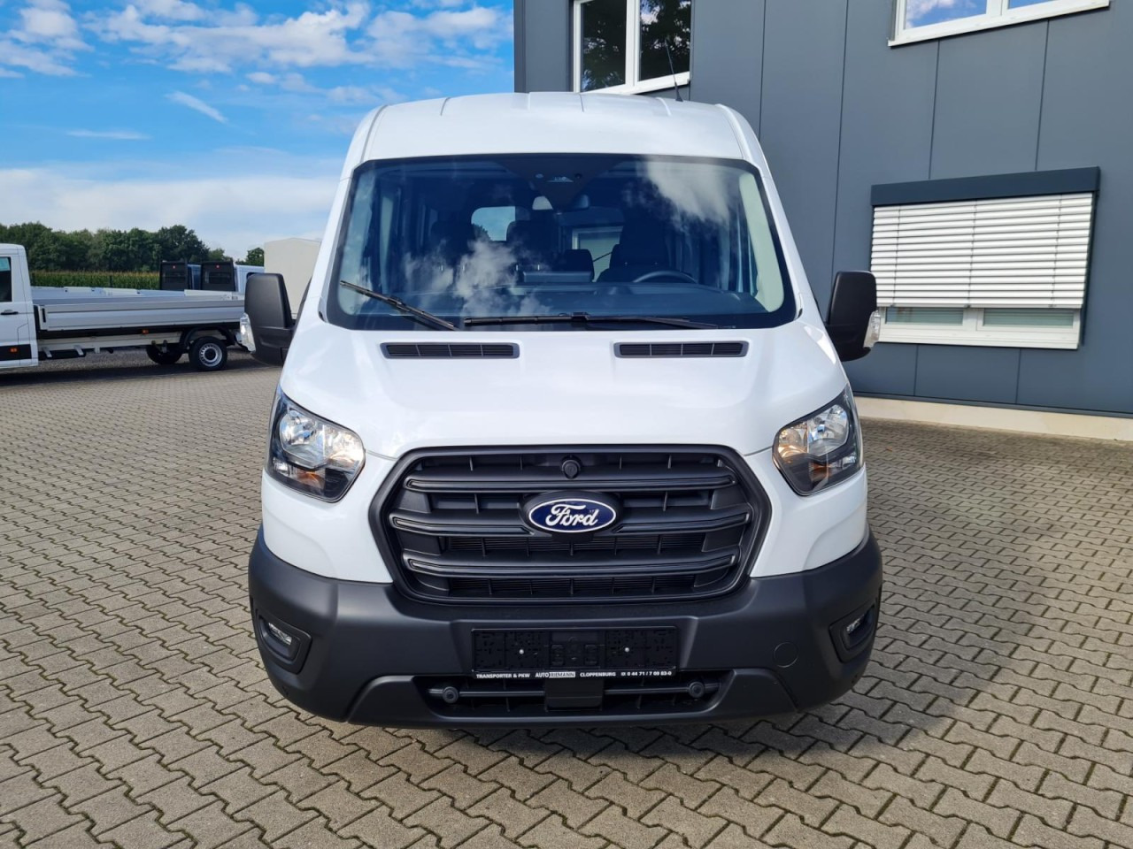 Ford Transit 350 Kombi TDCi L3 Trend 9 Sitzer AUTOMATIK - Minibús, Furgoneta de pasajeros: foto 2 Ford Transit 350 Kombi TDCi L3 Trend 9 Sitzer AUTOMATIK - Minibús, Furgoneta de pasajeros: foto 2