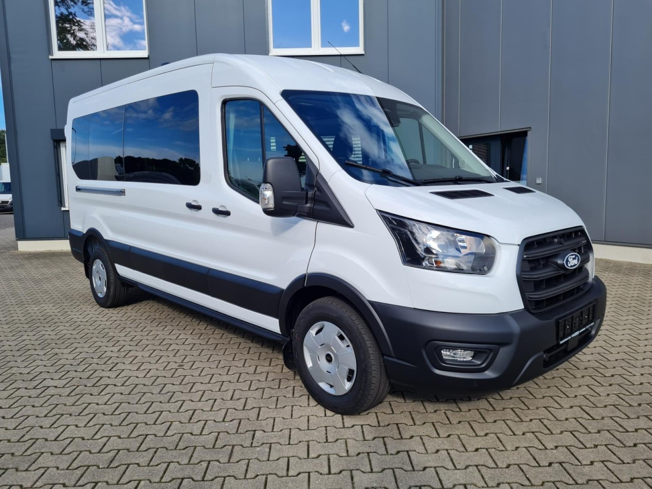 Ford Transit 350 Kombi TDCi L3 Trend 9 Sitzer AUTOMATIK - Minibús, Furgoneta de pasajeros: foto 3 Ford Transit 350 Kombi TDCi L3 Trend 9 Sitzer AUTOMATIK - Minibús, Furgoneta de pasajeros: foto 3