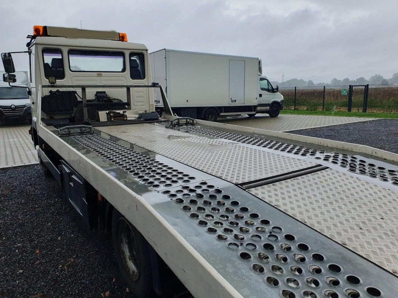 MAN LE 8.180 Autotransporter evtl. mit Anhänger - Camión portavehículos: foto 5 MAN LE 8.180 Autotransporter evtl. mit Anhänger - Camión portavehículos: foto 5