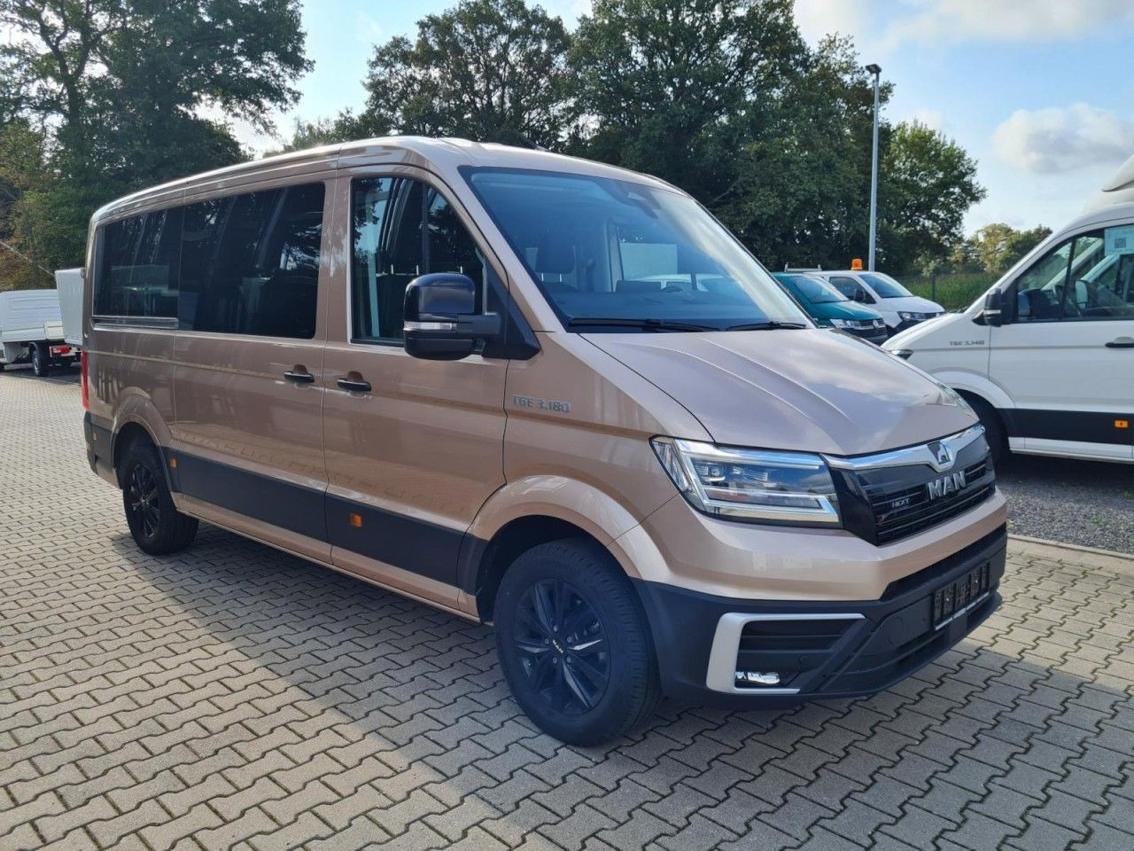 MAN TGE 3.180 TDi Kombi 9 Sitzer LED LM KAMERA Sonde - Furgoneta de pasajeros: foto 3 MAN TGE 3.180 TDi Kombi 9 Sitzer LED LM KAMERA Sonde - Furgoneta de pasajeros: foto 3