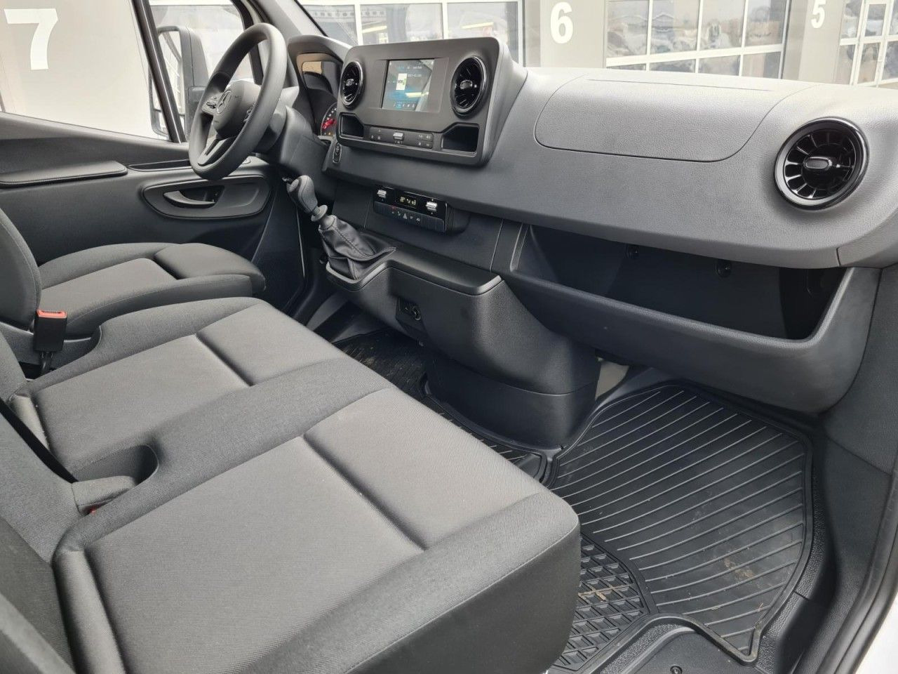 Furgoneta caja cerrada Mercedes-Benz Sprinter 315 Koffer lang MBux KLIMA NAVI TEMPOMA: foto 11