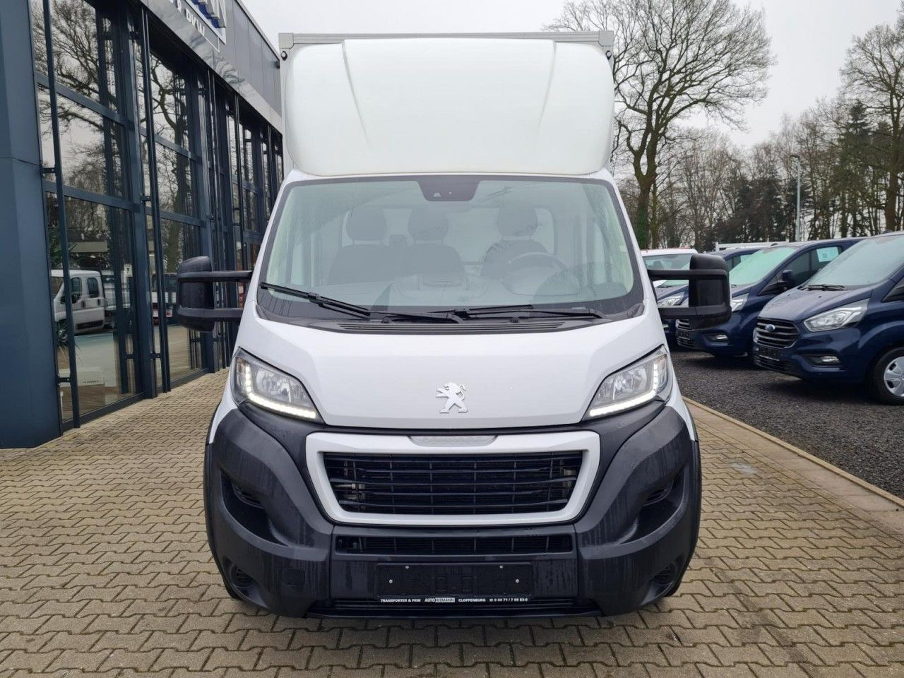 Peugeot Boxer 3.5t Koffer lang L4 ERGO KLIMA KOMFORT TEM - Furgoneta caja cerrada: foto 2 Peugeot Boxer 3.5t Koffer lang L4 ERGO KLIMA KOMFORT TEM - Furgoneta caja cerrada: foto 2