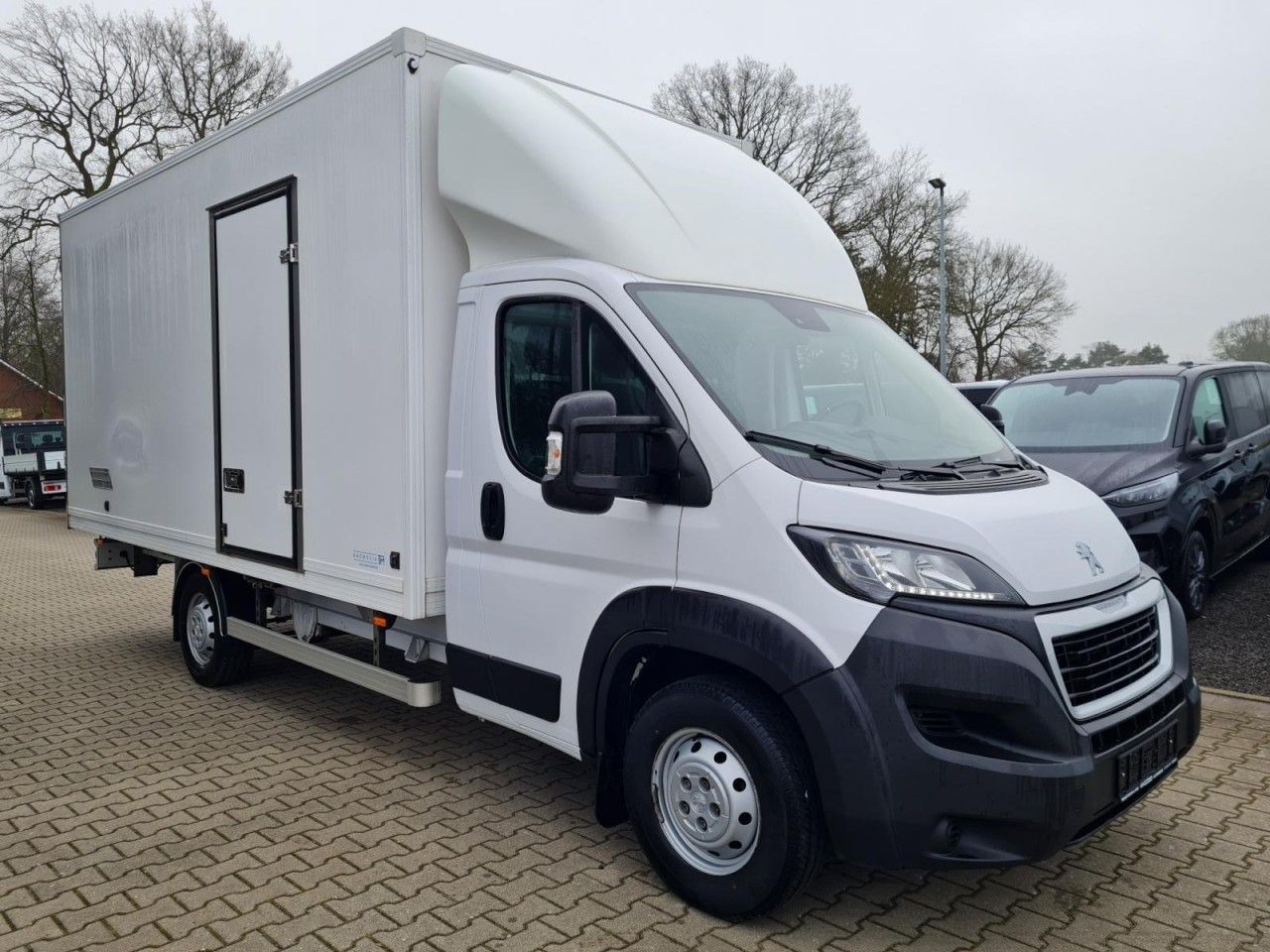 Peugeot Boxer 3.5t Koffer lang L4 ERGO KLIMA KOMFORT TEM - Furgoneta caja cerrada: foto 3 Peugeot Boxer 3.5t Koffer lang L4 ERGO KLIMA KOMFORT TEM - Furgoneta caja cerrada: foto 3