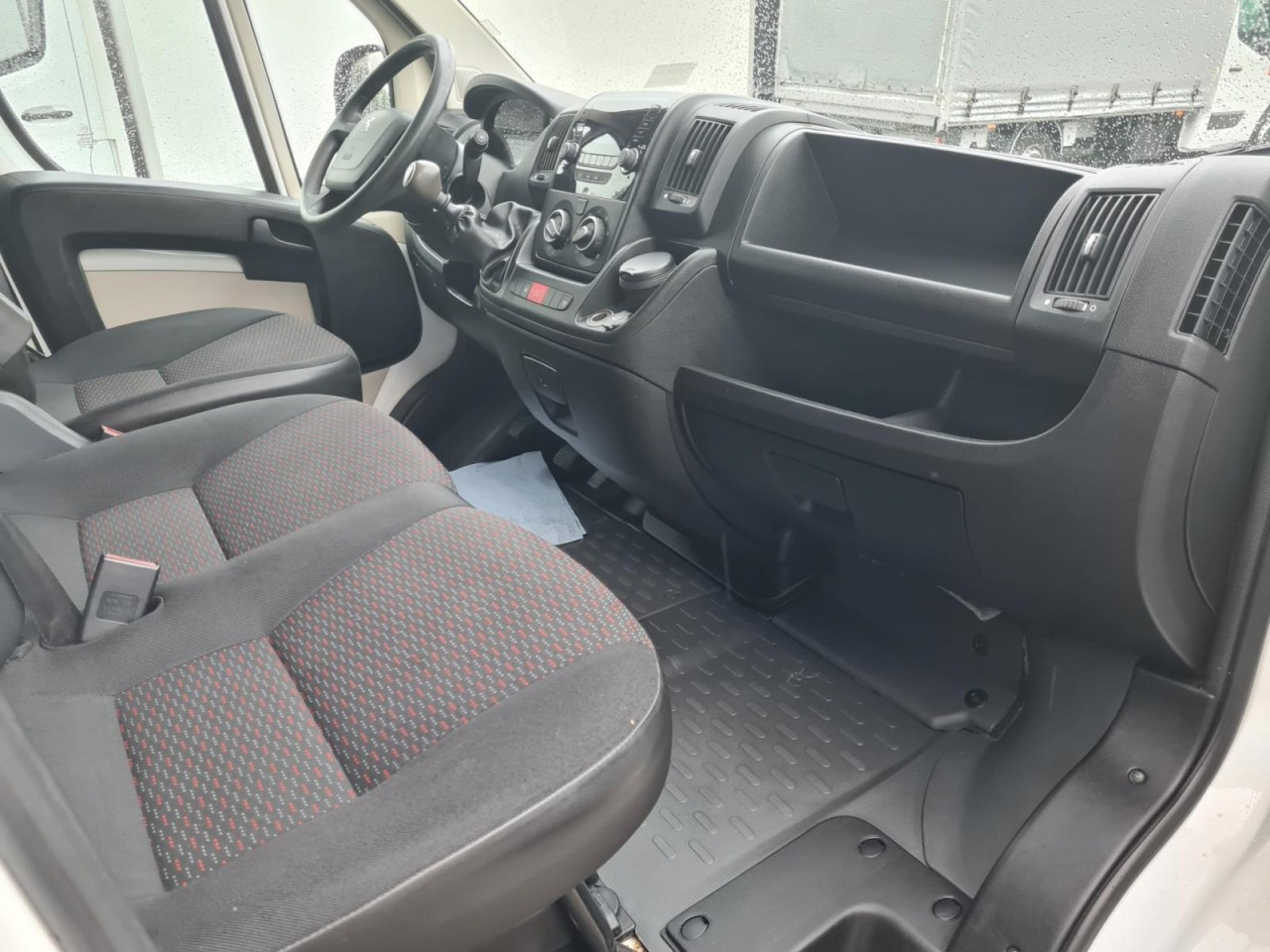 Furgoneta pequeña, Furgoneta combi Peugeot Boxer Kasten L3H2 Doka 6-Sitze AHK PDC KLIMA: foto 14 Furgoneta pequeña, Furgoneta combi Peugeot Boxer Kasten L3H2 Doka 6-Sitze AHK PDC KLIMA: foto 14