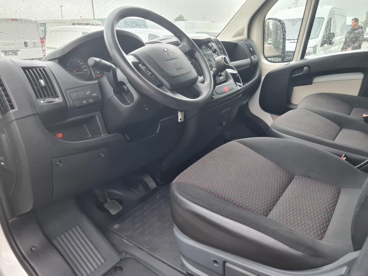 Furgoneta pequeña, Furgoneta combi Peugeot Boxer Kasten L3H2 Doka 6-Sitze AHK PDC KLIMA: foto 8 Furgoneta pequeña, Furgoneta combi Peugeot Boxer Kasten L3H2 Doka 6-Sitze AHK PDC KLIMA: foto 8