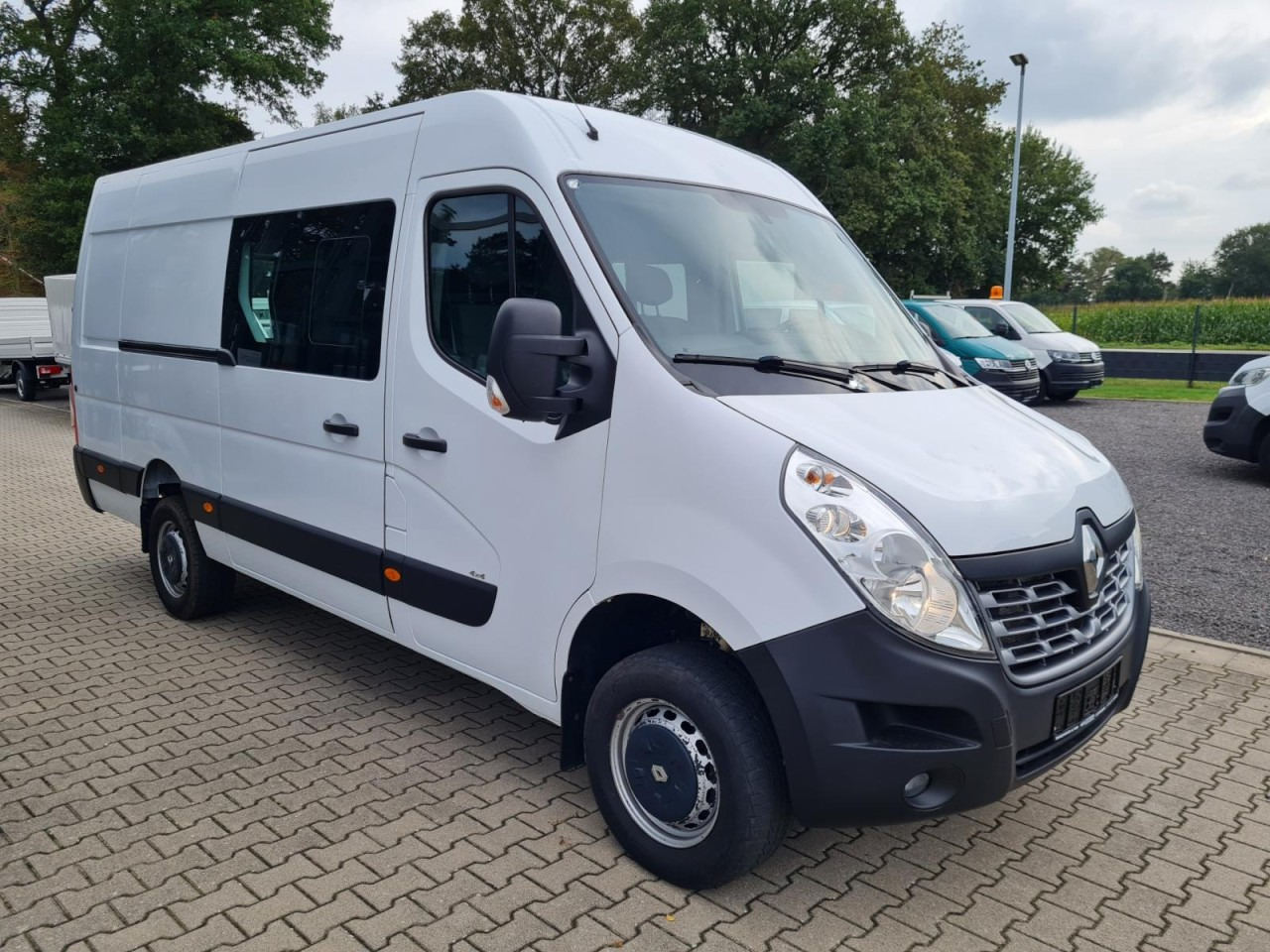 Renault Master 35 Kasten LR Doka 6-Sitze 4x4 Allrad AHK KLIMA PDC - Furgón, Furgoneta combi: foto 3 Renault Master 35 Kasten LR Doka 6-Sitze 4x4 Allrad AHK KLIMA PDC - Furgón, Furgoneta combi: foto 3