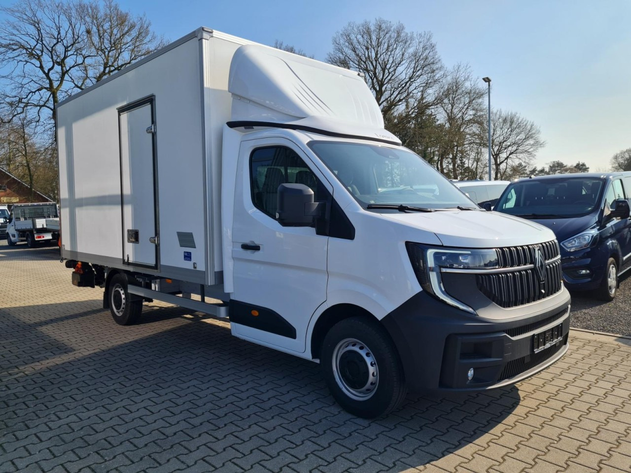 Renault Master 35 New Möbel Koffer LBW KAMERA LUFTFEDERUNG - Furgoneta caja cerrada: foto 3 Renault Master 35 New Möbel Koffer LBW KAMERA LUFTFEDERUNG - Furgoneta caja cerrada: foto 3
