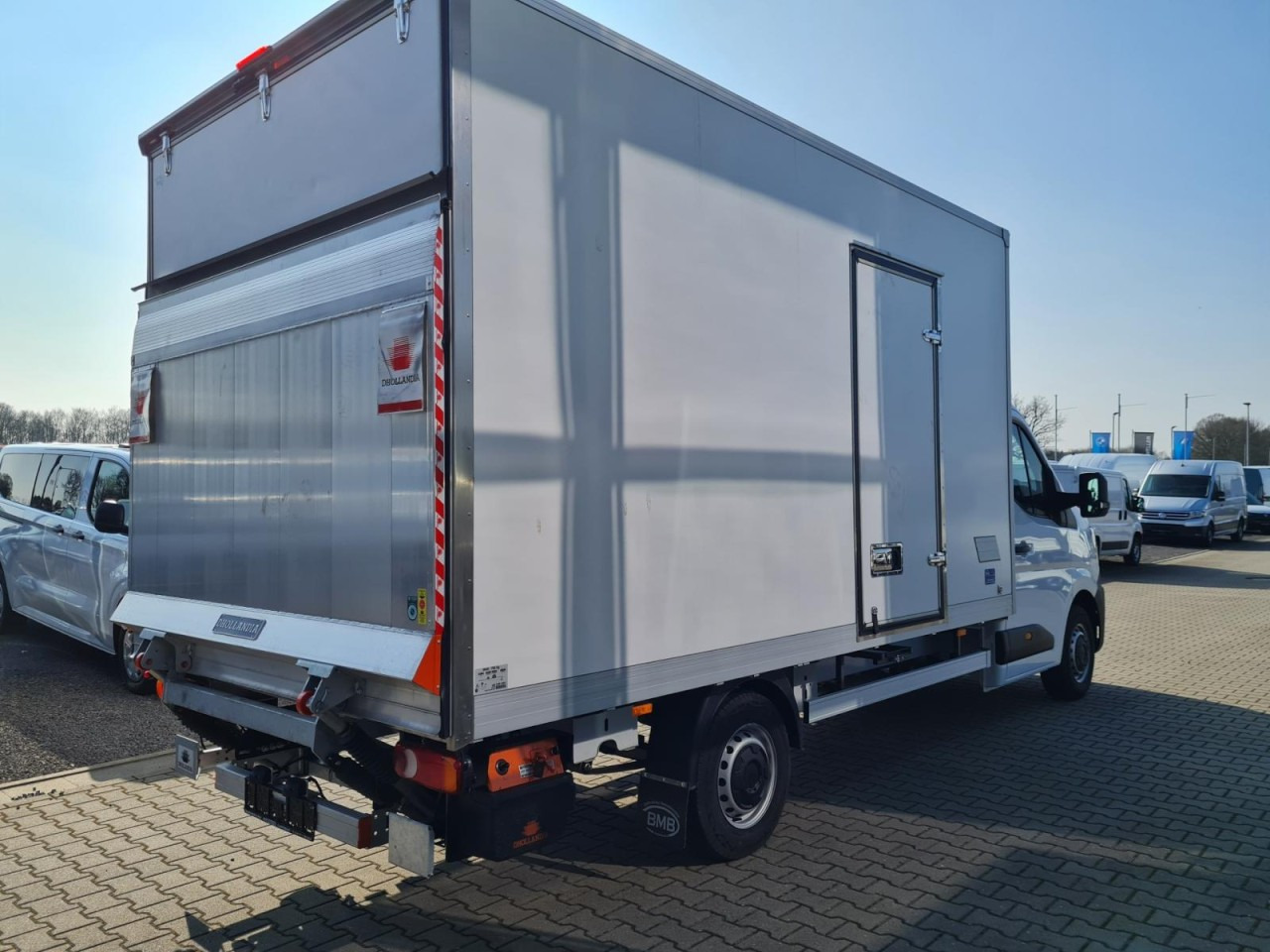 Renault Master 35 New Möbel Koffer LBW KAMERA LUFTFEDERUNG - Furgoneta caja cerrada: foto 4 Renault Master 35 New Möbel Koffer LBW KAMERA LUFTFEDERUNG - Furgoneta caja cerrada: foto 4
