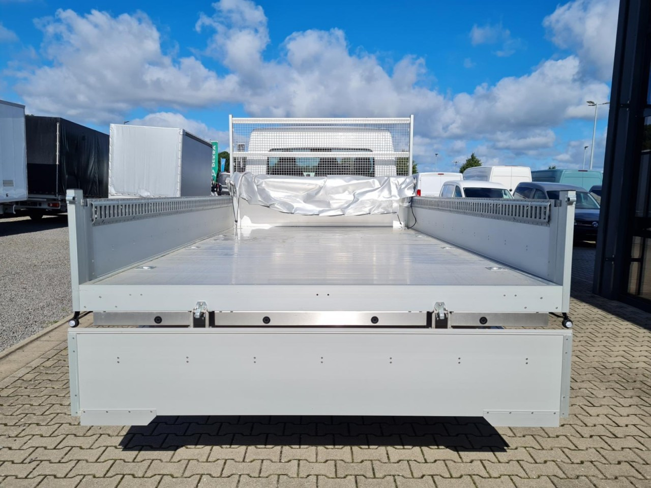 Renault Master 35 Pritsche Kipper AHK 3,5to LUFTFEDERUNG - Furgoneta caja abierta: foto 5 Renault Master 35 Pritsche Kipper AHK 3,5to LUFTFEDERUNG - Furgoneta caja abierta: foto 5