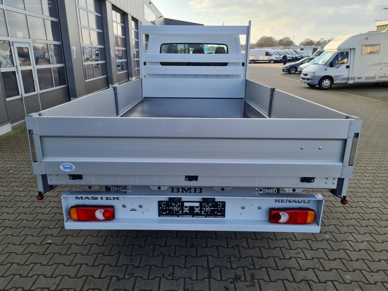 Renault Master New 35 Pritsche lang KLIMA KOMFORT TEMPOMAT - Furgoneta caja abierta: foto 5 Renault Master New 35 Pritsche lang KLIMA KOMFORT TEMPOMAT - Furgoneta caja abierta: foto 5