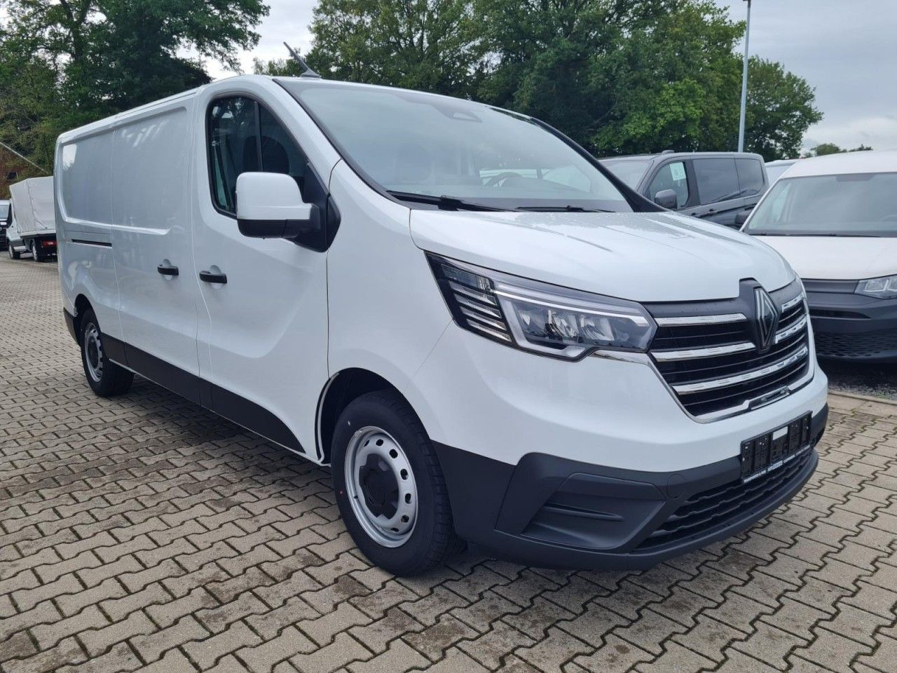 Renault Trafic Kühlkasten 3.0t L2 KLIMA LED NAVI_APP TEM - Furgoneta frigorifica: foto 3 Renault Trafic Kühlkasten 3.0t L2 KLIMA LED NAVI_APP TEM - Furgoneta frigorifica: foto 3