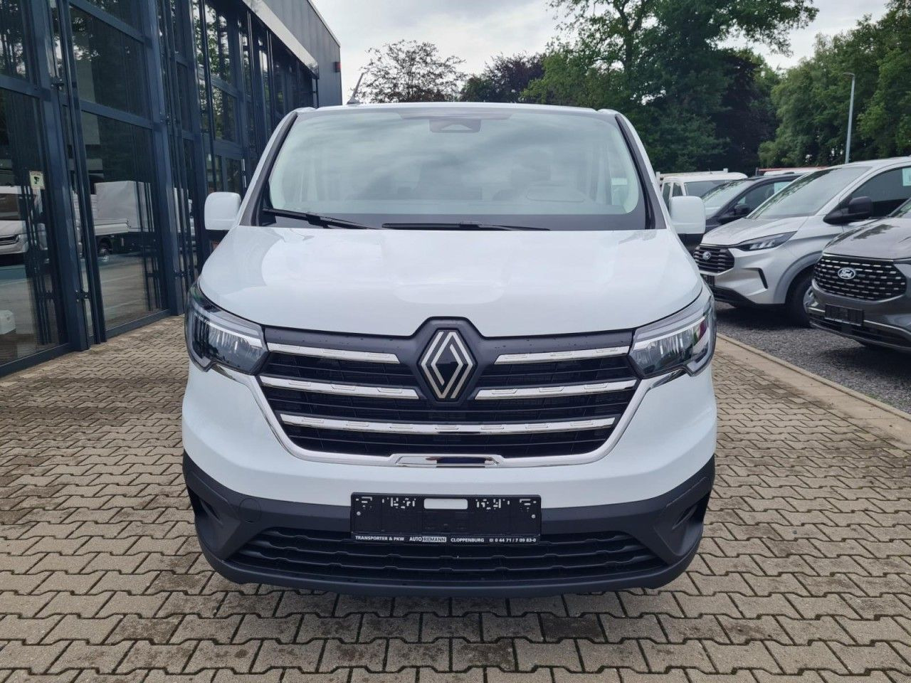 Renault Trafic Kühlkasten 3.0t L2 KLIMA LED NAVI_APP TEM - Furgoneta frigorifica: foto 2 Renault Trafic Kühlkasten 3.0t L2 KLIMA LED NAVI_APP TEM - Furgoneta frigorifica: foto 2