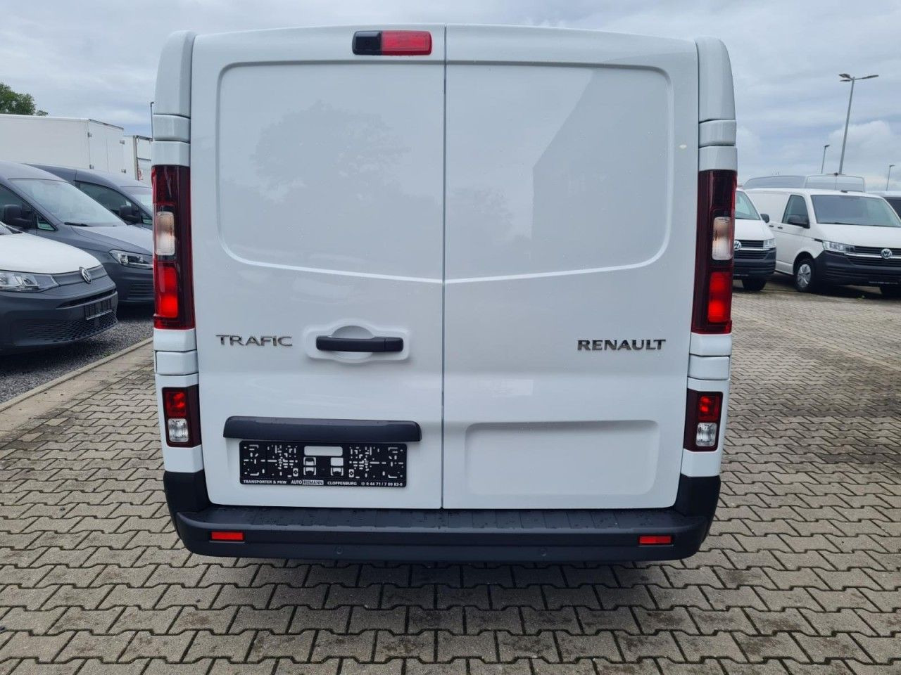 Renault Trafic Kühlkasten 3.0t L2 KLIMA LED NAVI_APP TEM - Furgoneta frigorifica: foto 5 Renault Trafic Kühlkasten 3.0t L2 KLIMA LED NAVI_APP TEM - Furgoneta frigorifica: foto 5