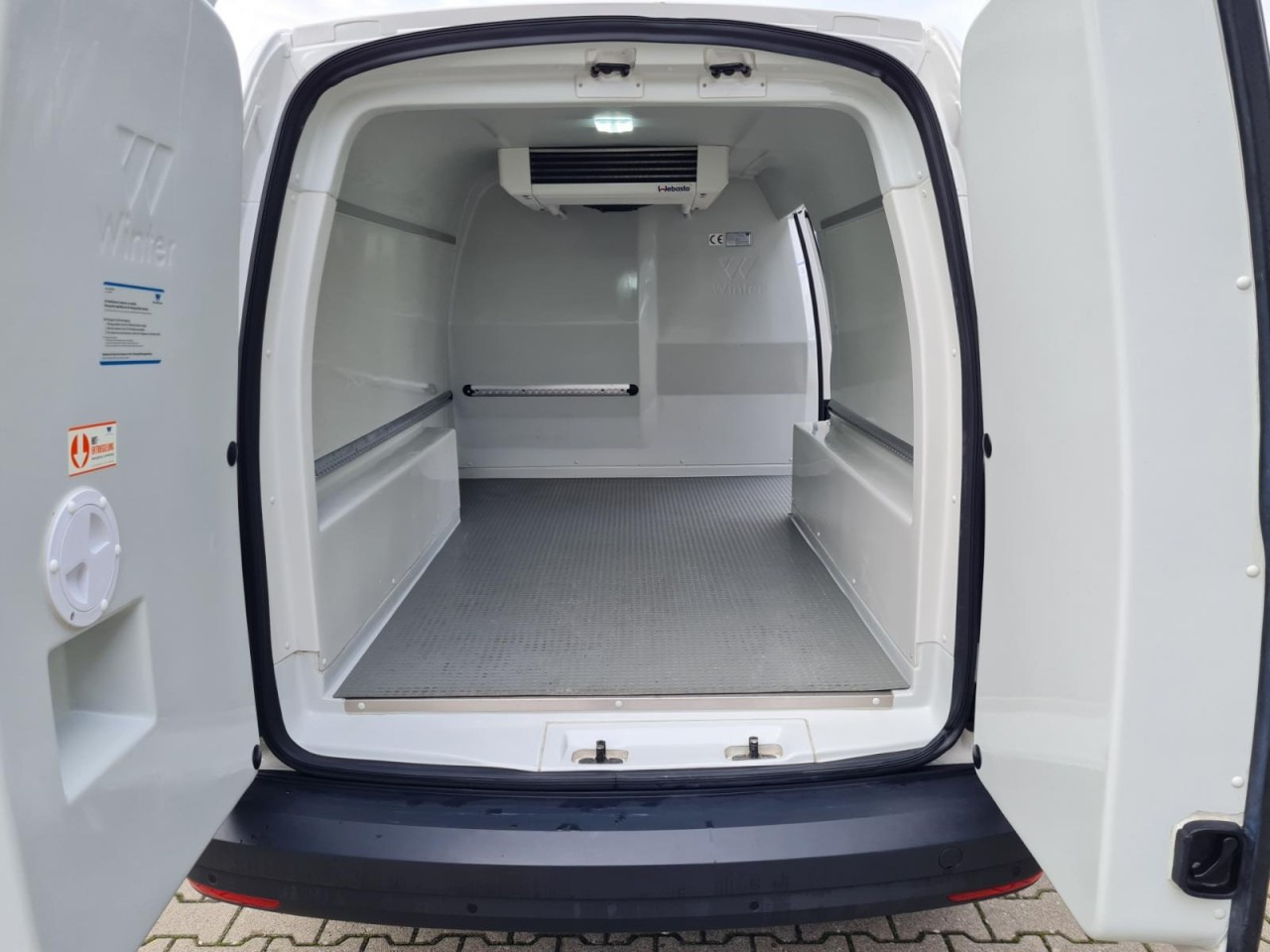 Volkswagen Caddy Kühlkasten Maxi TDI Stand- u. Fahrkühlung - Furgoneta frigorifica: foto 5 Volkswagen Caddy Kühlkasten Maxi TDI Stand- u. Fahrkühlung - Furgoneta frigorifica: foto 5