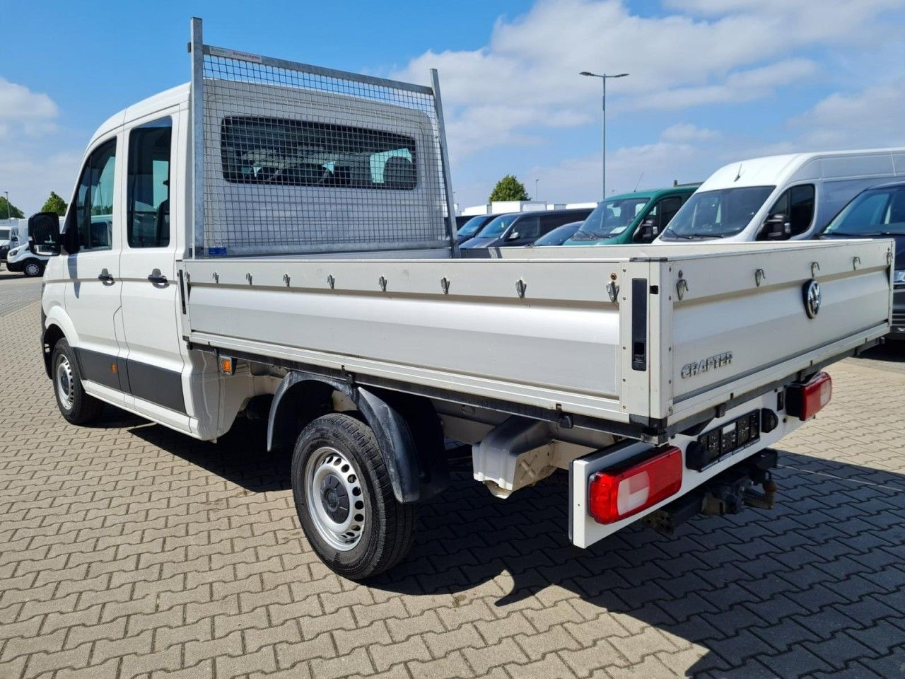Volkswagen Crafter 35 Doka MR 7-Sitze AHK KLIMA KOMFORT - Furgoneta caja abierta: foto 4 Volkswagen Crafter 35 Doka MR 7-Sitze AHK KLIMA KOMFORT - Furgoneta caja abierta: foto 4