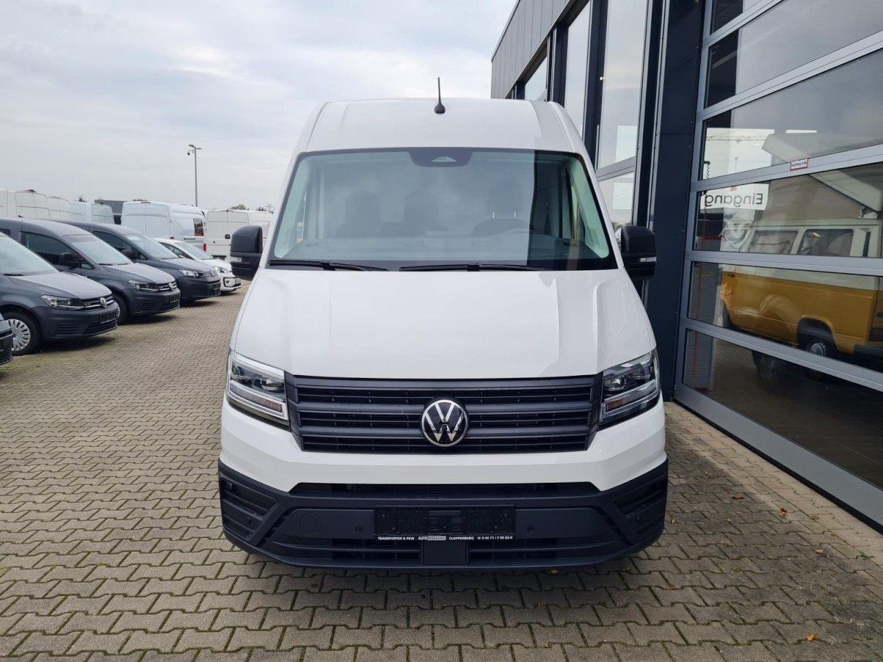 Volkswagen Crafter 35 Kasten TDI MR AHK ERGO LED TEMPOMAT - Furgón: foto 2 Volkswagen Crafter 35 Kasten TDI MR AHK ERGO LED TEMPOMAT - Furgón: foto 2