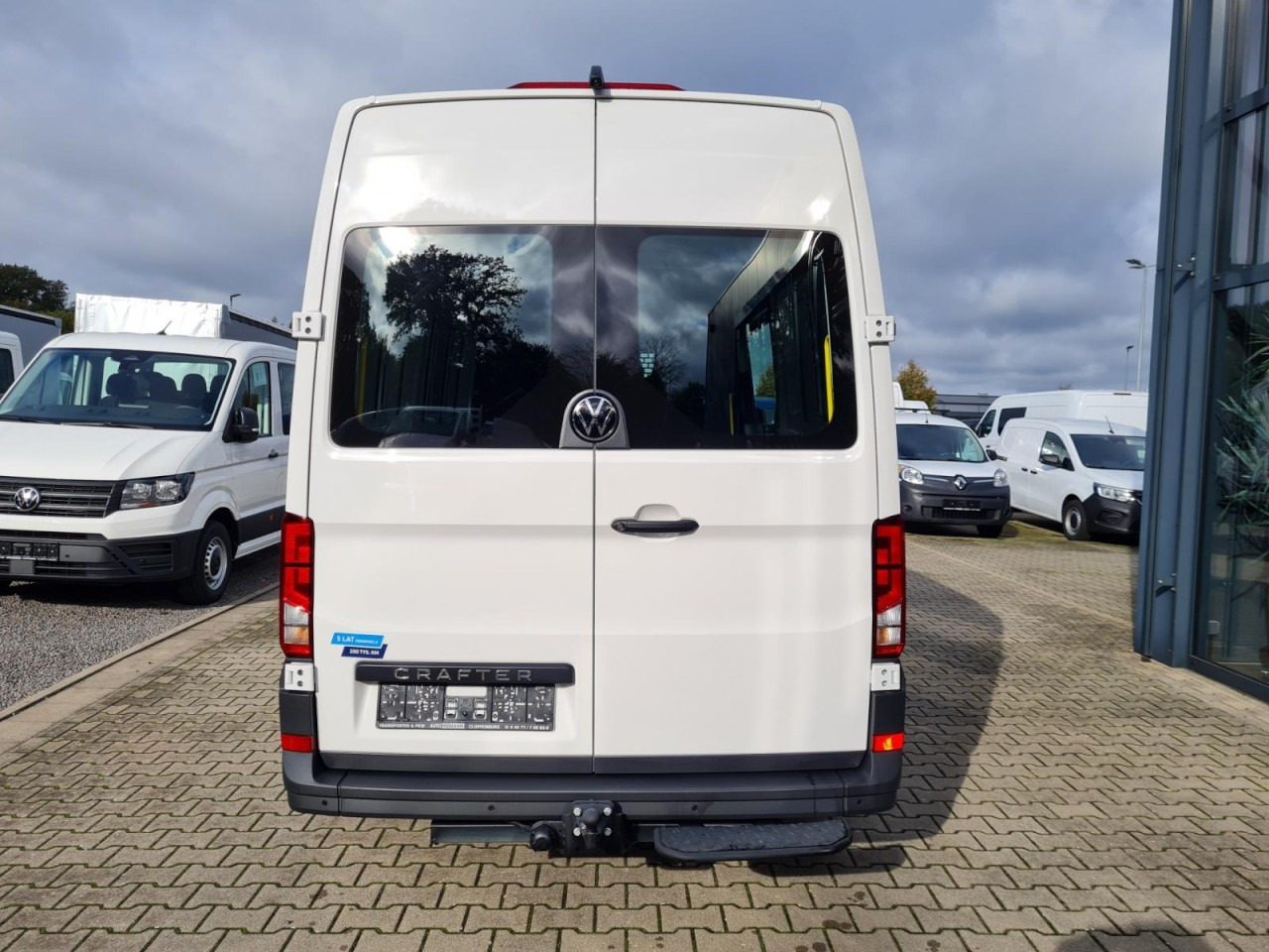 Volkswagen Crafter 35 Kasten TDI MR L3h3 Standheiz AHK - Furgón: foto 5 Volkswagen Crafter 35 Kasten TDI MR L3h3 Standheiz AHK - Furgón: foto 5
