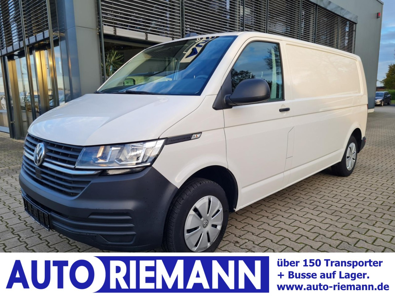 Volkswagen T6.1 Kasten TDI lang L2H1 DSG PDC KLIMA KAMERA - Furgoneta pequeña: foto 1 Volkswagen T6.1 Kasten TDI lang L2H1 DSG PDC KLIMA KAMERA - Furgoneta pequeña: foto 1