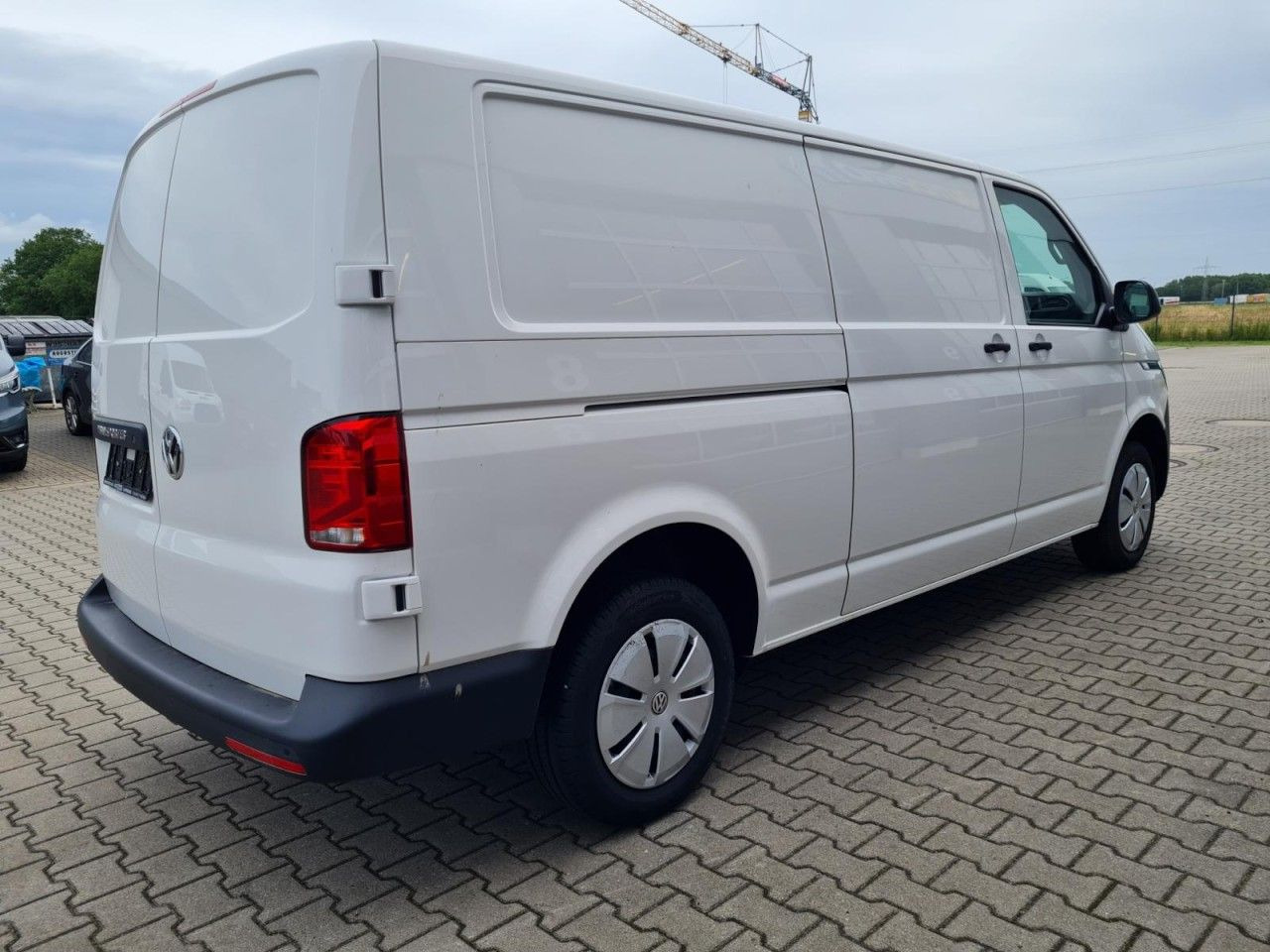Volkswagen T6.1 Kasten lang DSG KLIMA KOMFORT ACC TEMPO PDC - Furgoneta pequeña: foto 4 Volkswagen T6.1 Kasten lang DSG KLIMA KOMFORT ACC TEMPO PDC - Furgoneta pequeña: foto 4