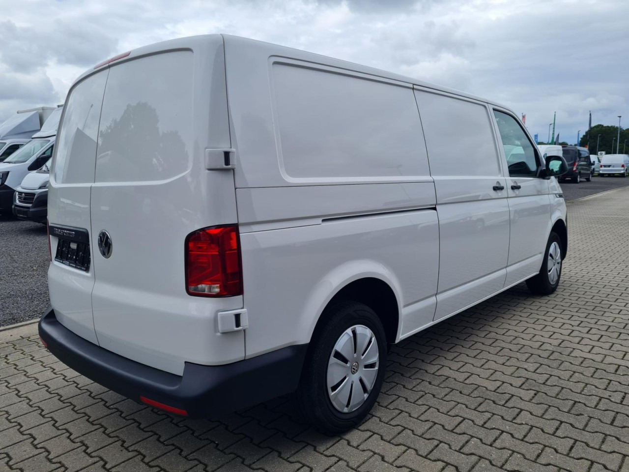 Volkswagen T6.1 Kasten lang Flügeltüren KLIMA KOMFORT TEMPOMAT - Furgoneta pequeña: foto 5 Volkswagen T6.1 Kasten lang Flügeltüren KLIMA KOMFORT TEMPOMAT - Furgoneta pequeña: foto 5