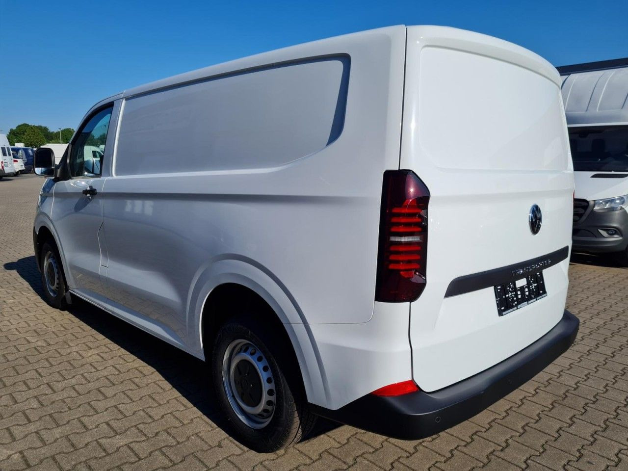 Volkswagen T7 Kasten Tdi KR Heckklappe PDC KLIMA TEMPOMAT - Furgoneta pequeña: foto 4 Volkswagen T7 Kasten Tdi KR Heckklappe PDC KLIMA TEMPOMAT - Furgoneta pequeña: foto 4