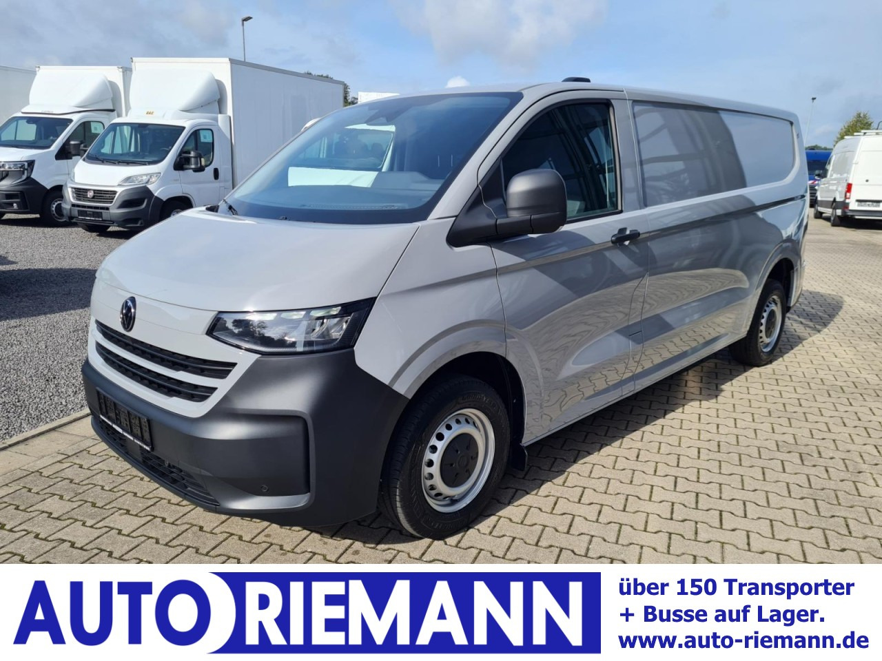 Volkswagen T7 Transporter Kasten TDi AG L2 AHK KLIMA KAMERA LED - Furgoneta pequeña: foto 1 Volkswagen T7 Transporter Kasten TDi AG L2 AHK KLIMA KAMERA LED - Furgoneta pequeña: foto 1