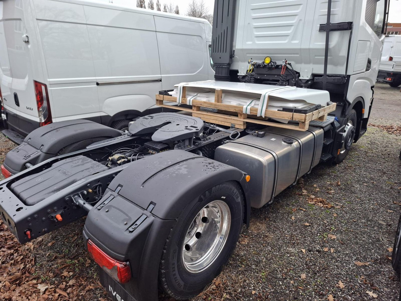 Iveco AT440X58T/P Sattelzug *Mirror Cams*Kamera*Radio* - Cabeza tractora: foto 4 Iveco AT440X58T/P Sattelzug *Mirror Cams*Kamera*Radio* - Cabeza tractora: foto 4