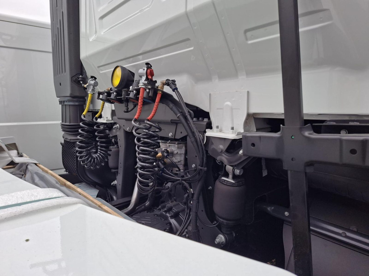 Iveco AT440X58T/P Sattelzug *Mirror Cams*Kamera*Radio* - Cabeza tractora: foto 5 Iveco AT440X58T/P Sattelzug *Mirror Cams*Kamera*Radio* - Cabeza tractora: foto 5