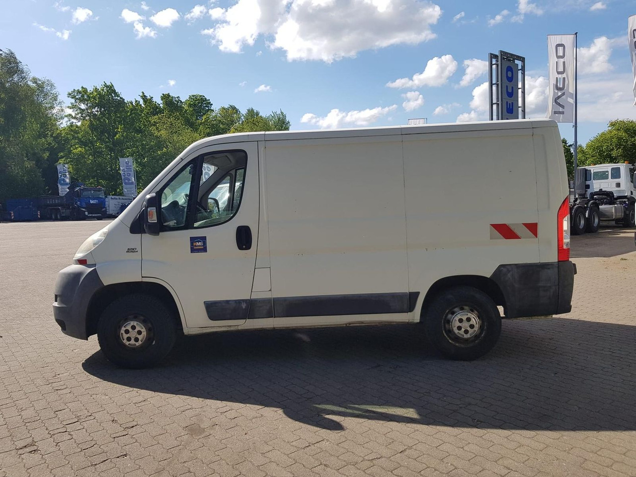 Fiat Ducato Kastenwagen 120 MULTIJET Radio+AHK 88... - Furgoneta pequeña: foto 2 Fiat Ducato Kastenwagen 120 MULTIJET Radio+AHK 88... - Furgoneta pequeña: foto 2